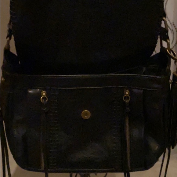 Cross body/ shoulder black handbag - Picture 3 of 4